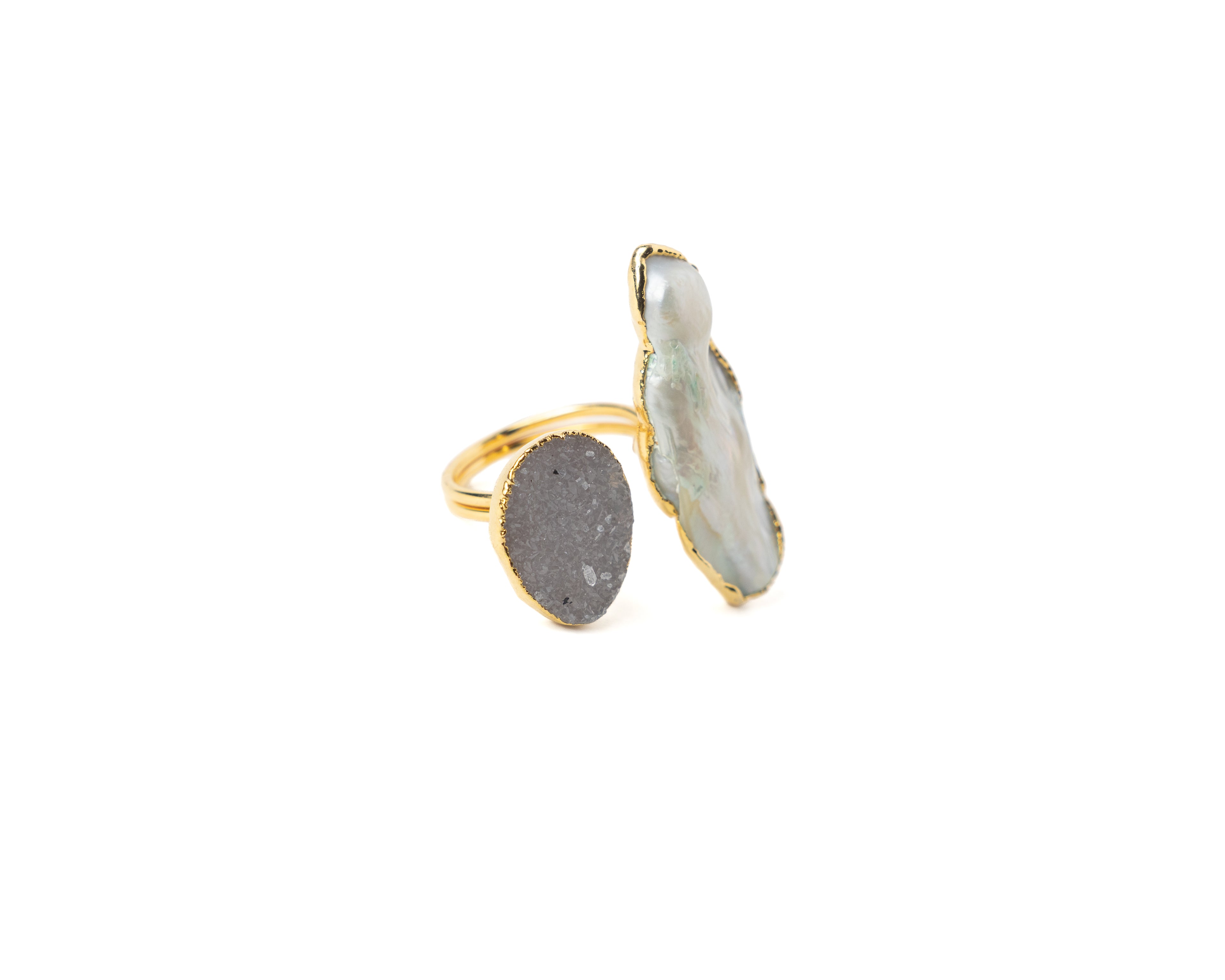 Grey Druzy Quartz & Stick Baroque Pearl Ring – Gold Plated